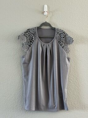 Haloumoning Girls Lace Short Sleeve Shirt Size 13-14 Years